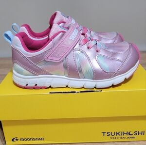Tsukihoshi Sneakers